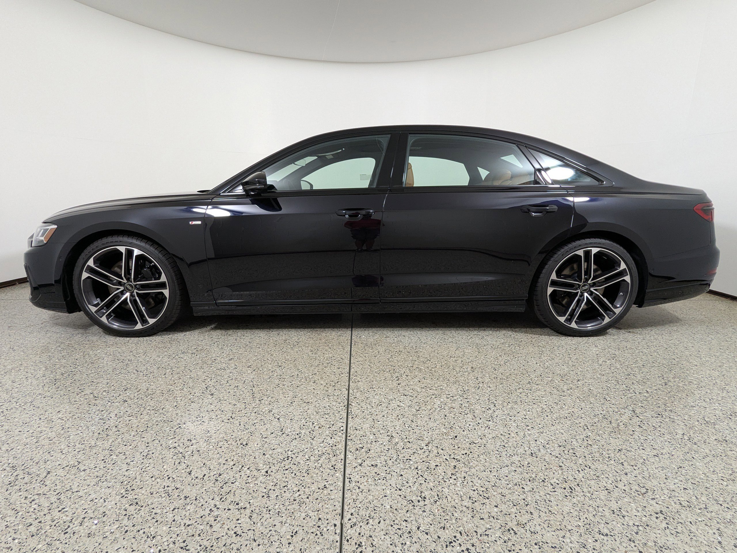 New 2025 Audi A8 L 3.0T image 4