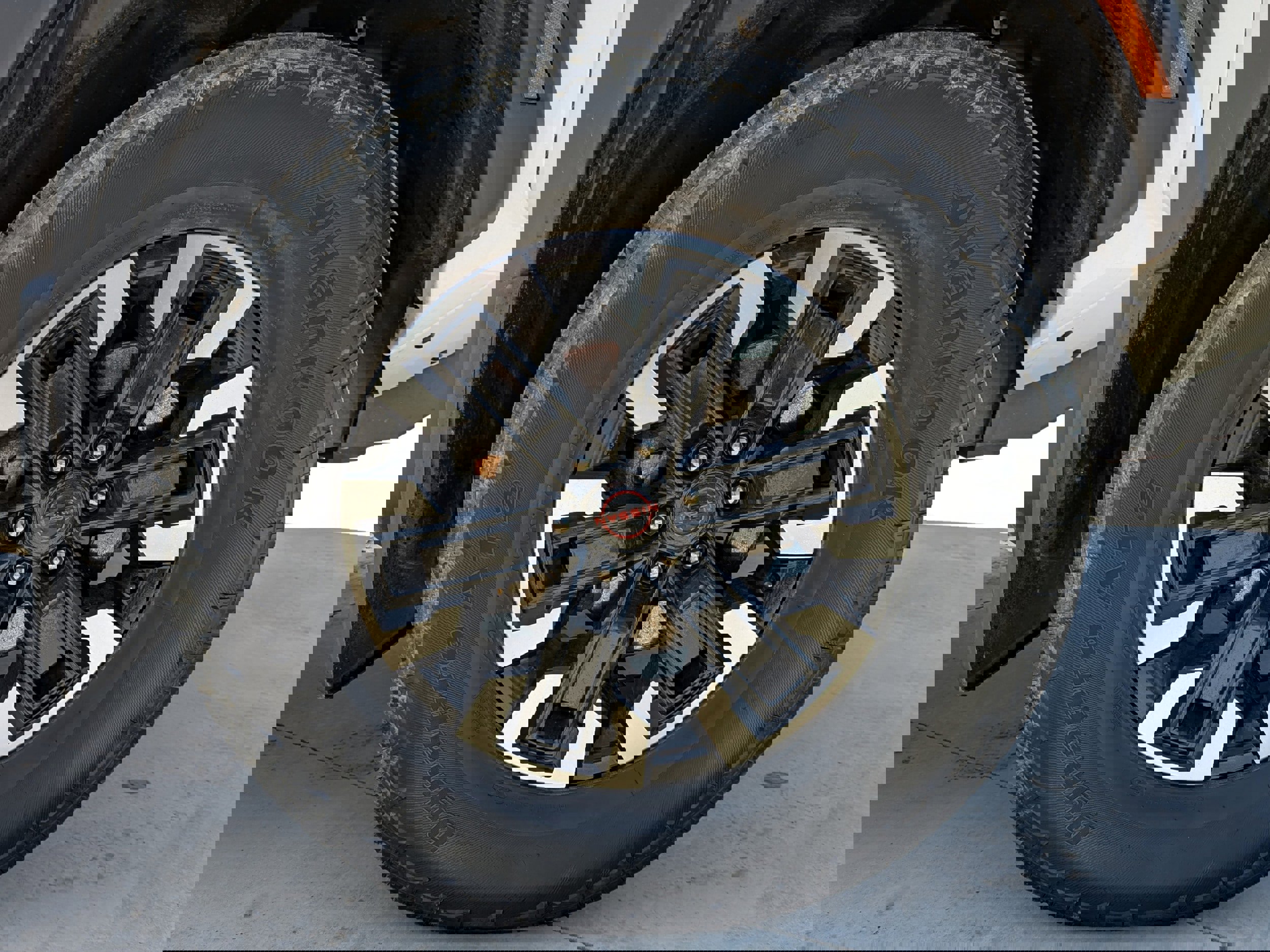 Used 2023 Nissan Frontier PRO-4X w/ Technology Package image 12