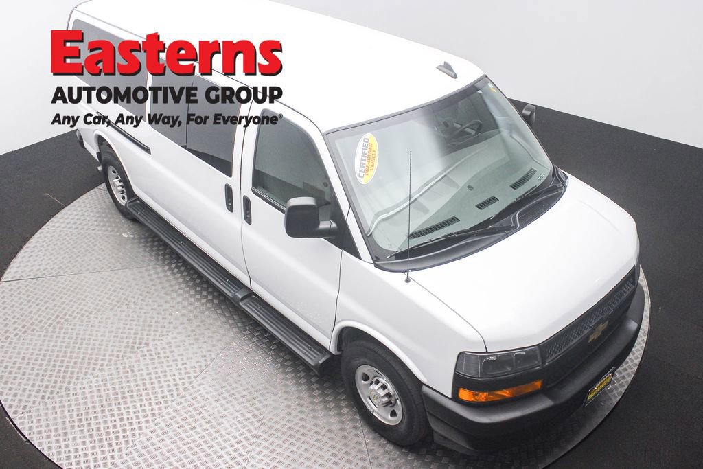 Used 2023 Chevrolet Express 3500 LS RWD image 3
