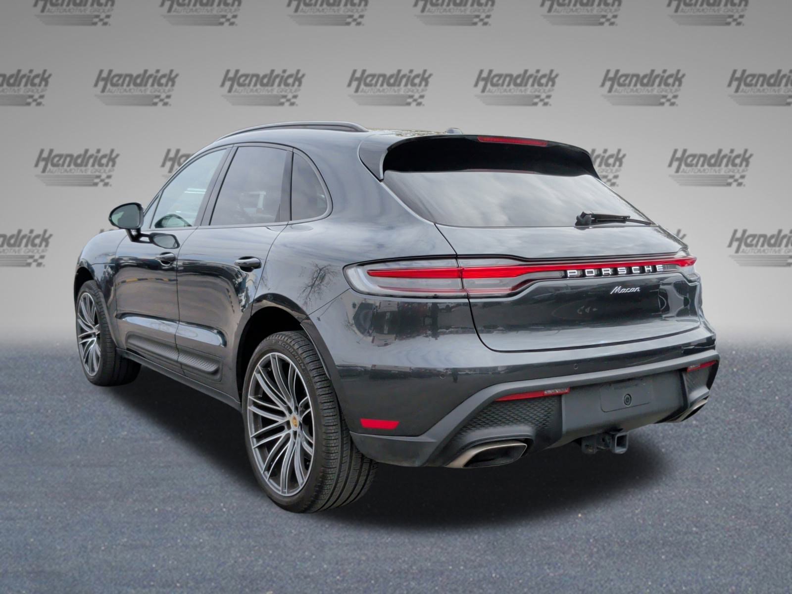 Used 2024 Porsche Macan image 9
