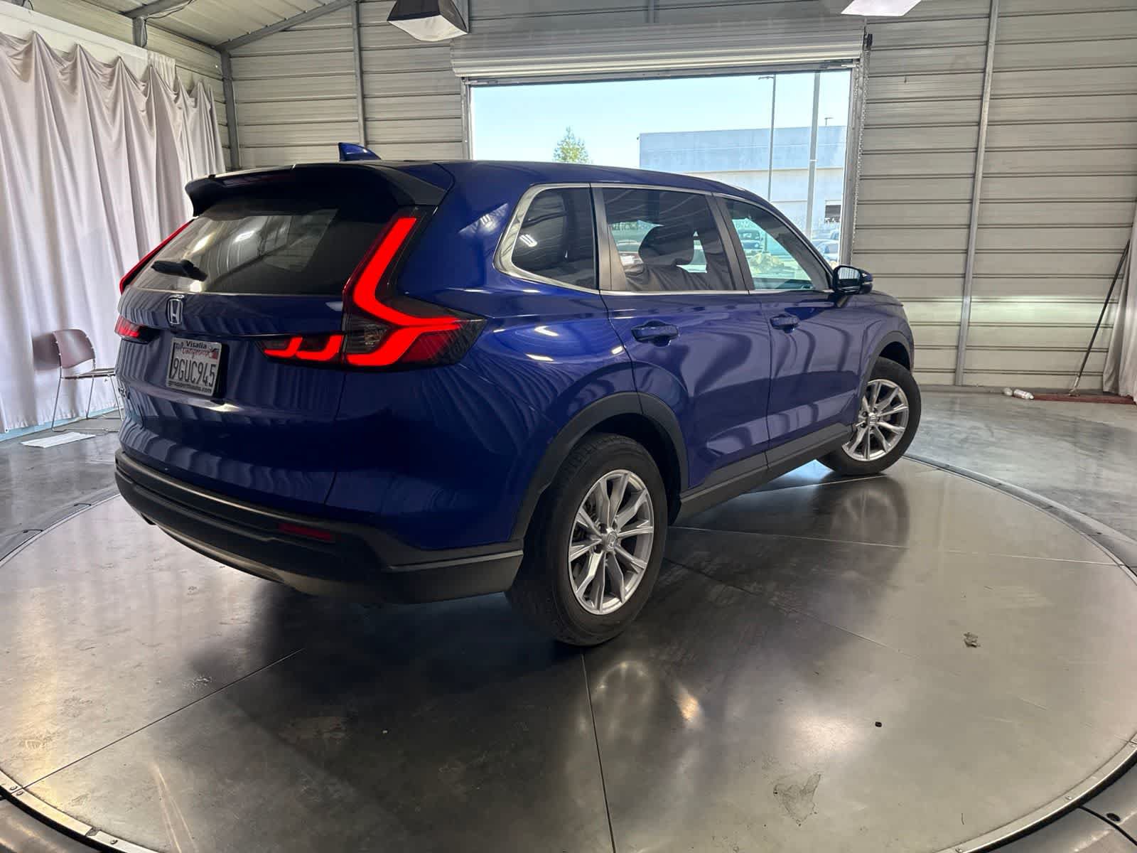 Used 2023 Honda CR-V EX image 5