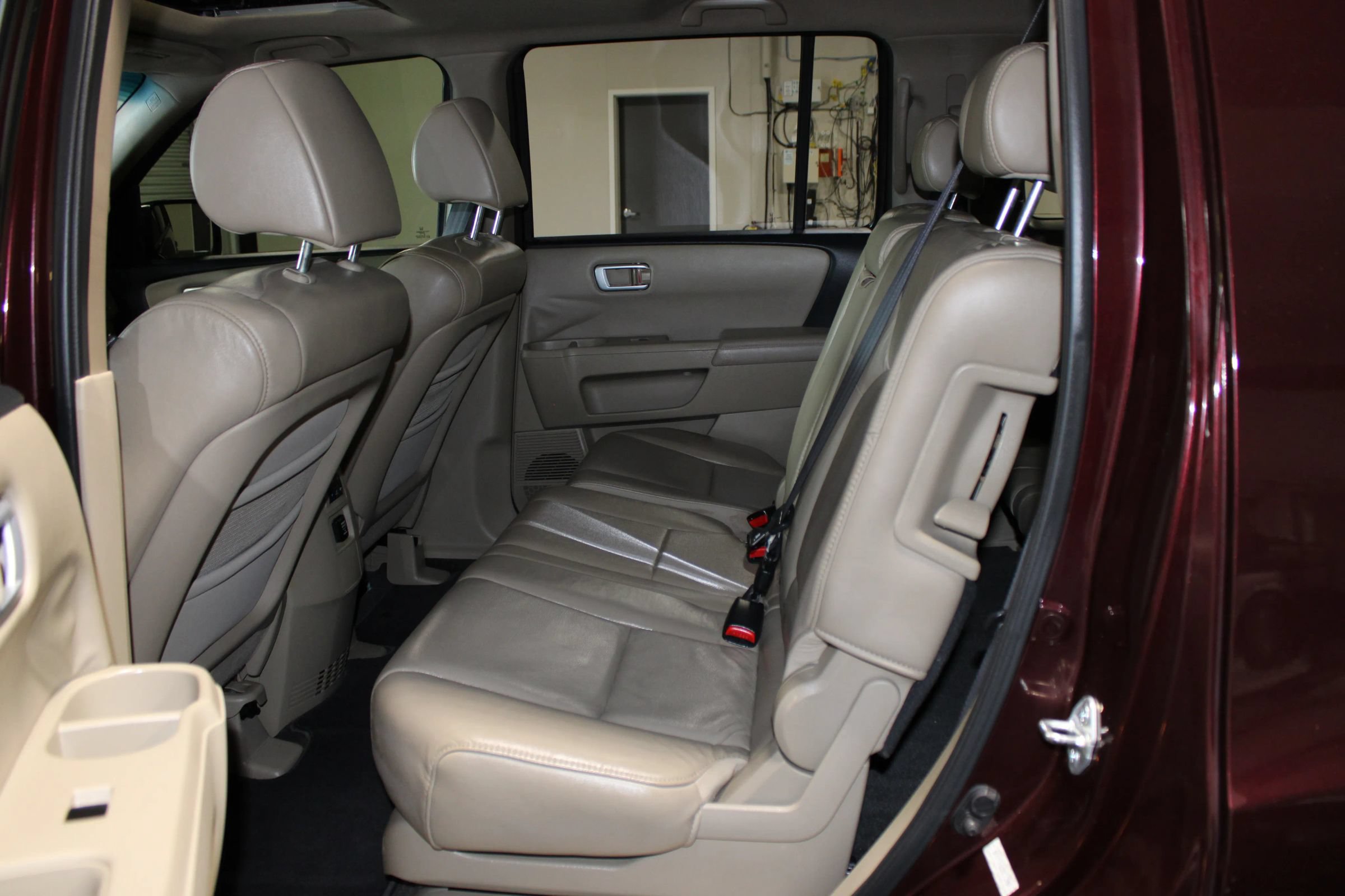 Used 2011 Honda Pilot EX-L image 25