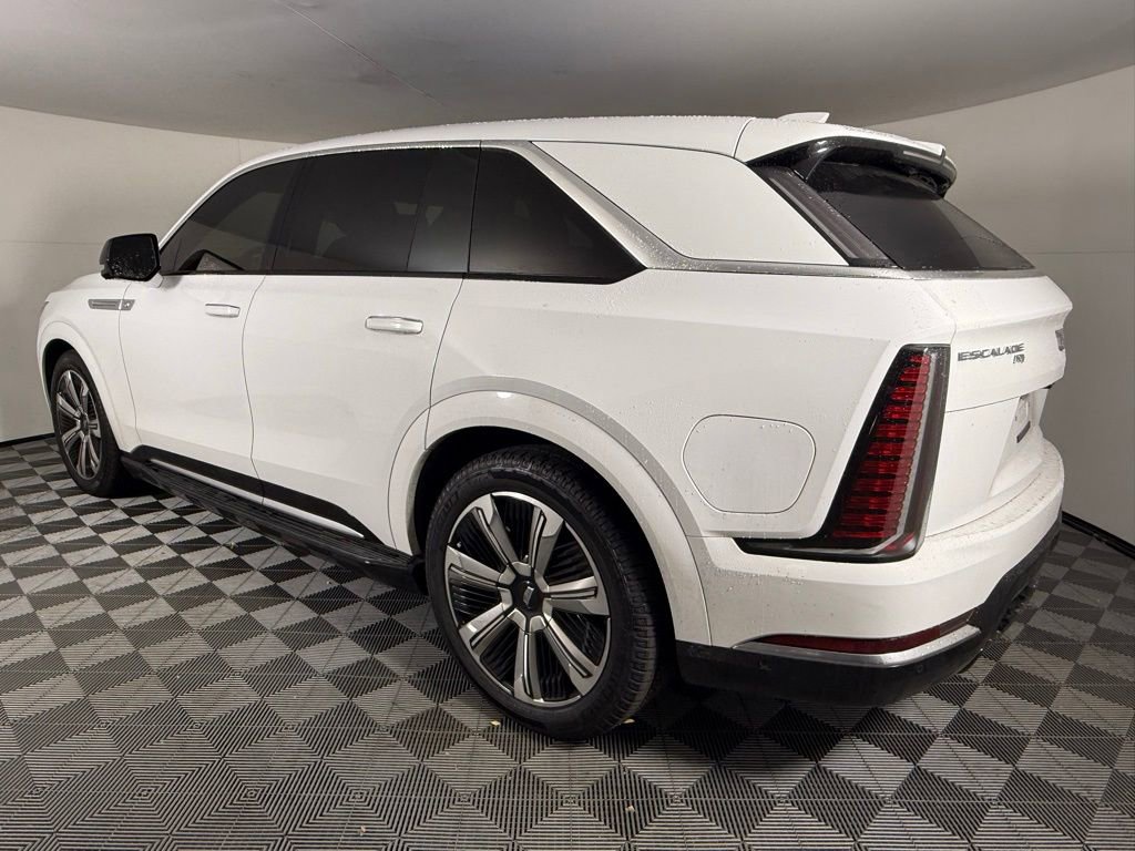 Used 2025 Cadillac Escalade IQ Luxury 1 image 3
