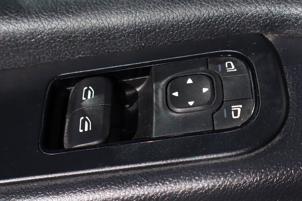 Used 2021 Mercedes-Benz Sprinter 1500 image 17