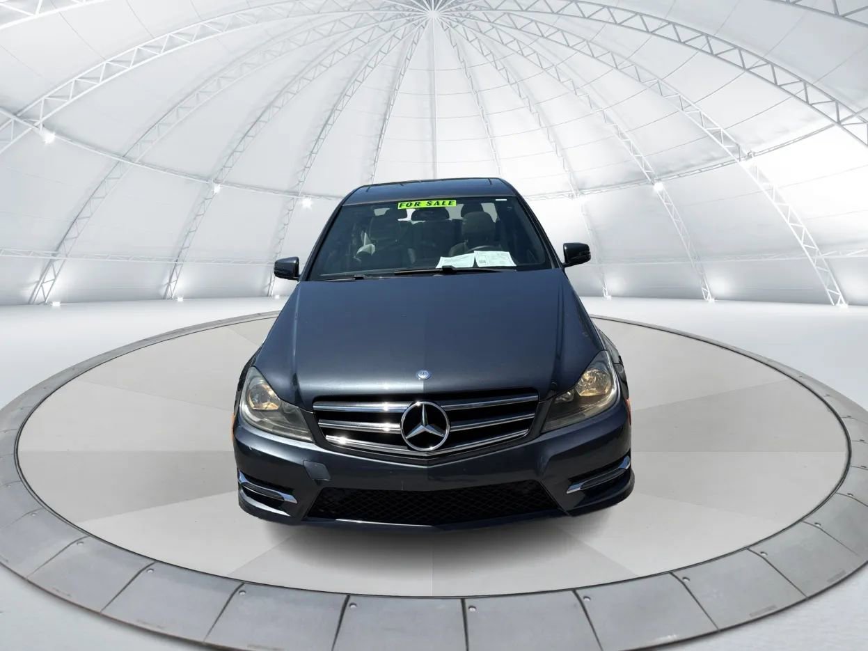Used 2014 Mercedes-Benz C 250 Sedan image 2