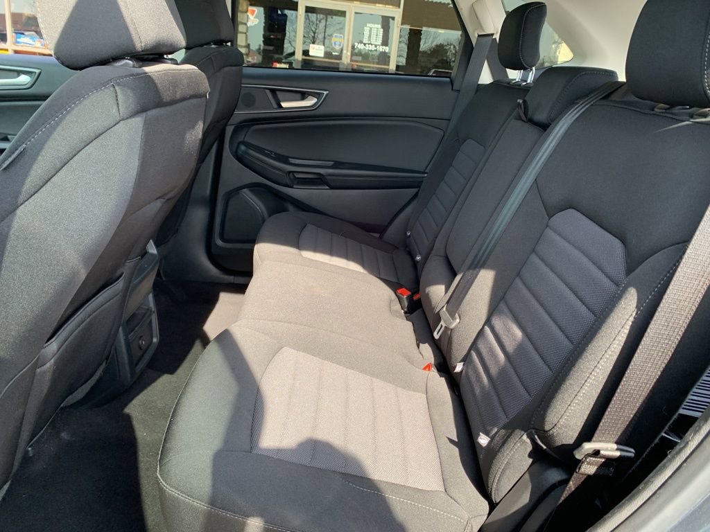 Used 2023 Ford Edge SE w/ Black Appearance Package image 13