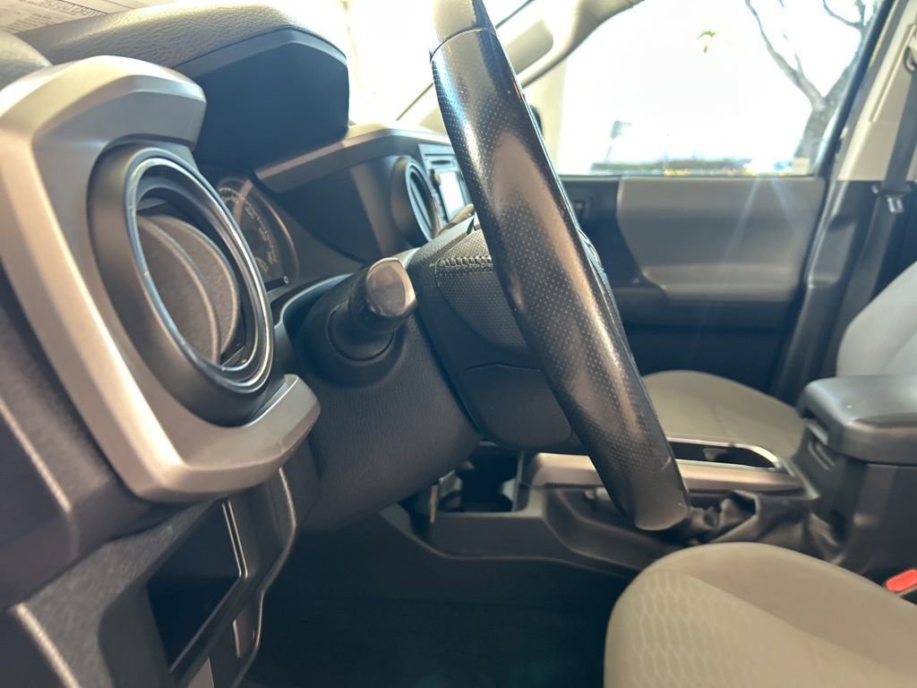 Used 2017 Toyota Tacoma SR5 w/ Tow Package image 36