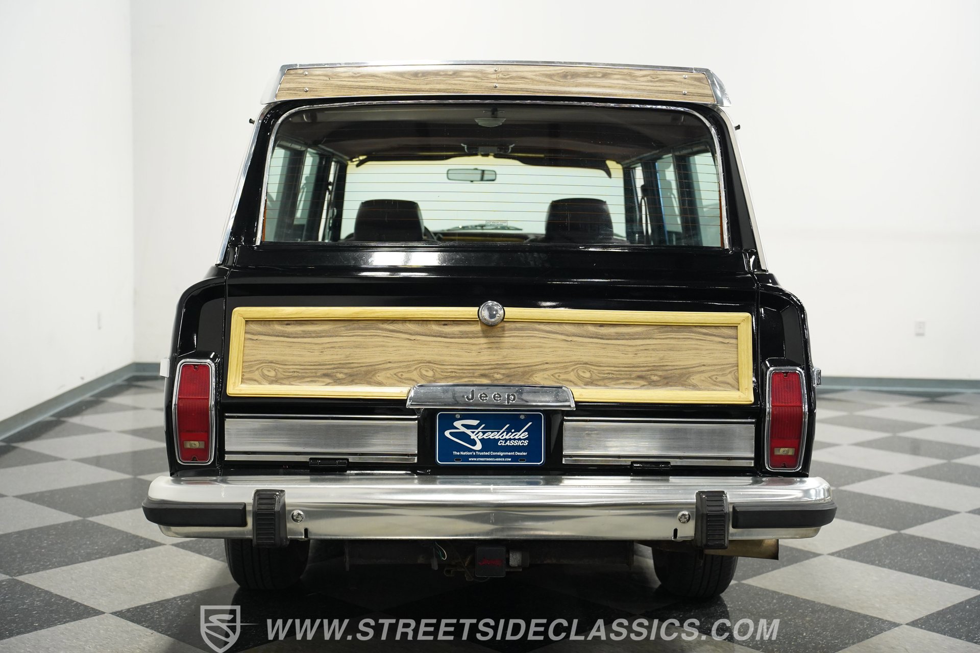 Used 1988 Jeep Grand Wagoneer image 22