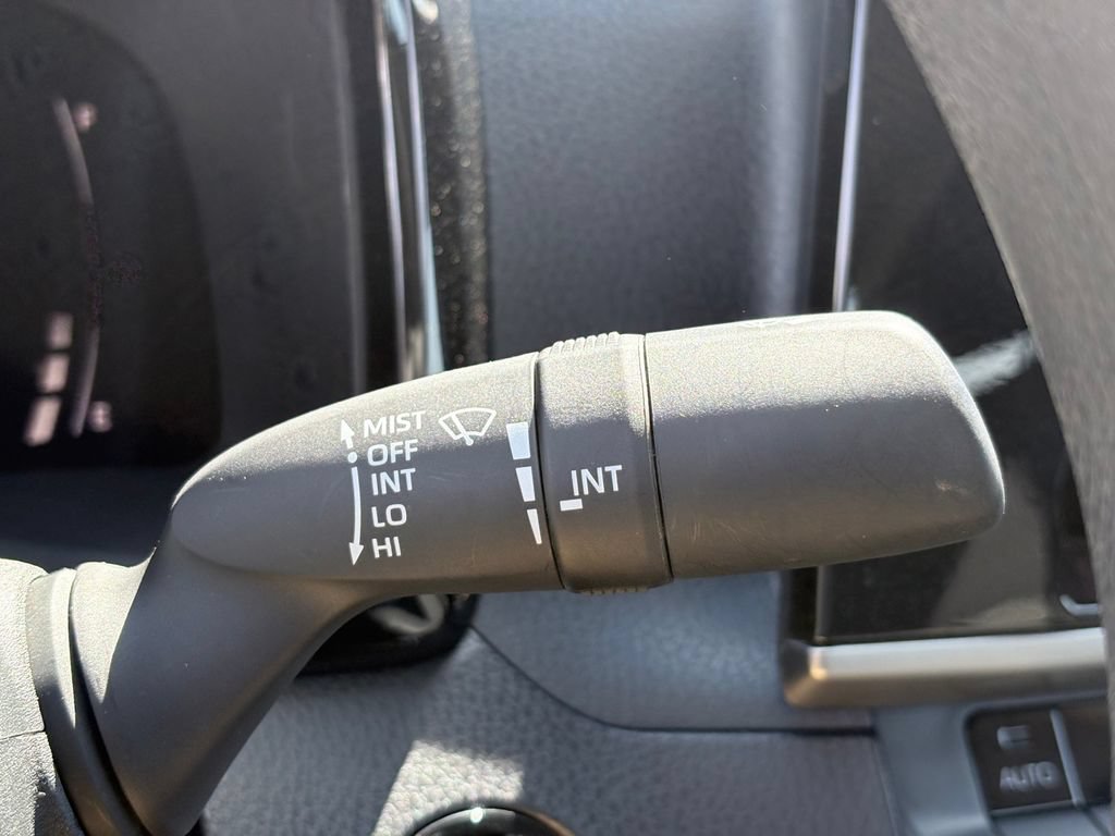 Used 2025 Toyota Camry LE FWD image 17