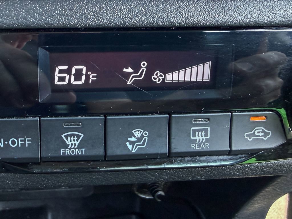 Used 2022 Nissan Kicks SV FWD image 10