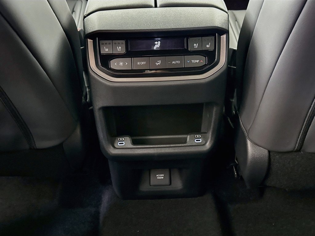 New 2026 Lexus TX 500h AWD w/ Technology Package image 18