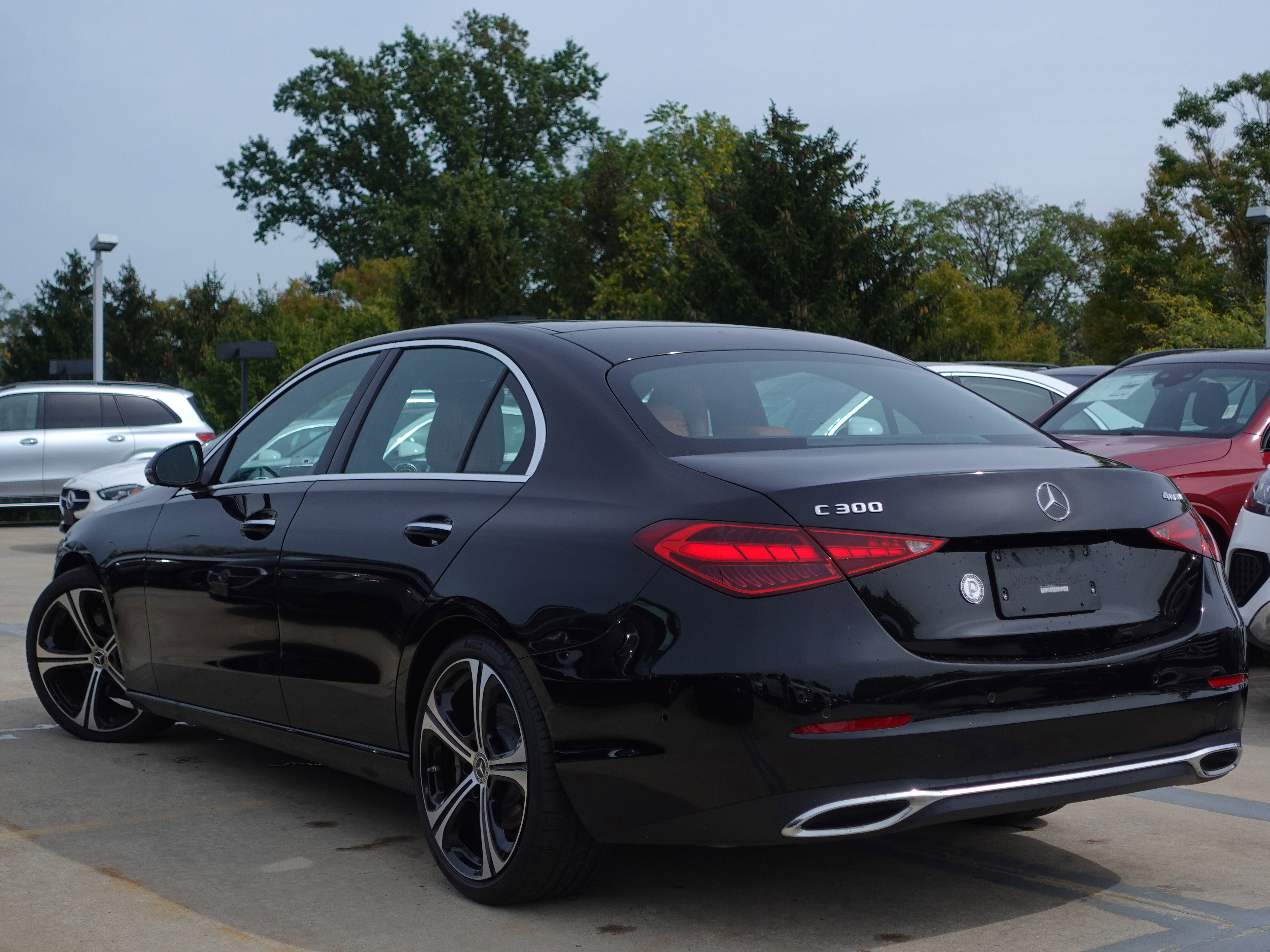 Used 2022 Mercedes-Benz C 300 4MATIC Sedan image 3