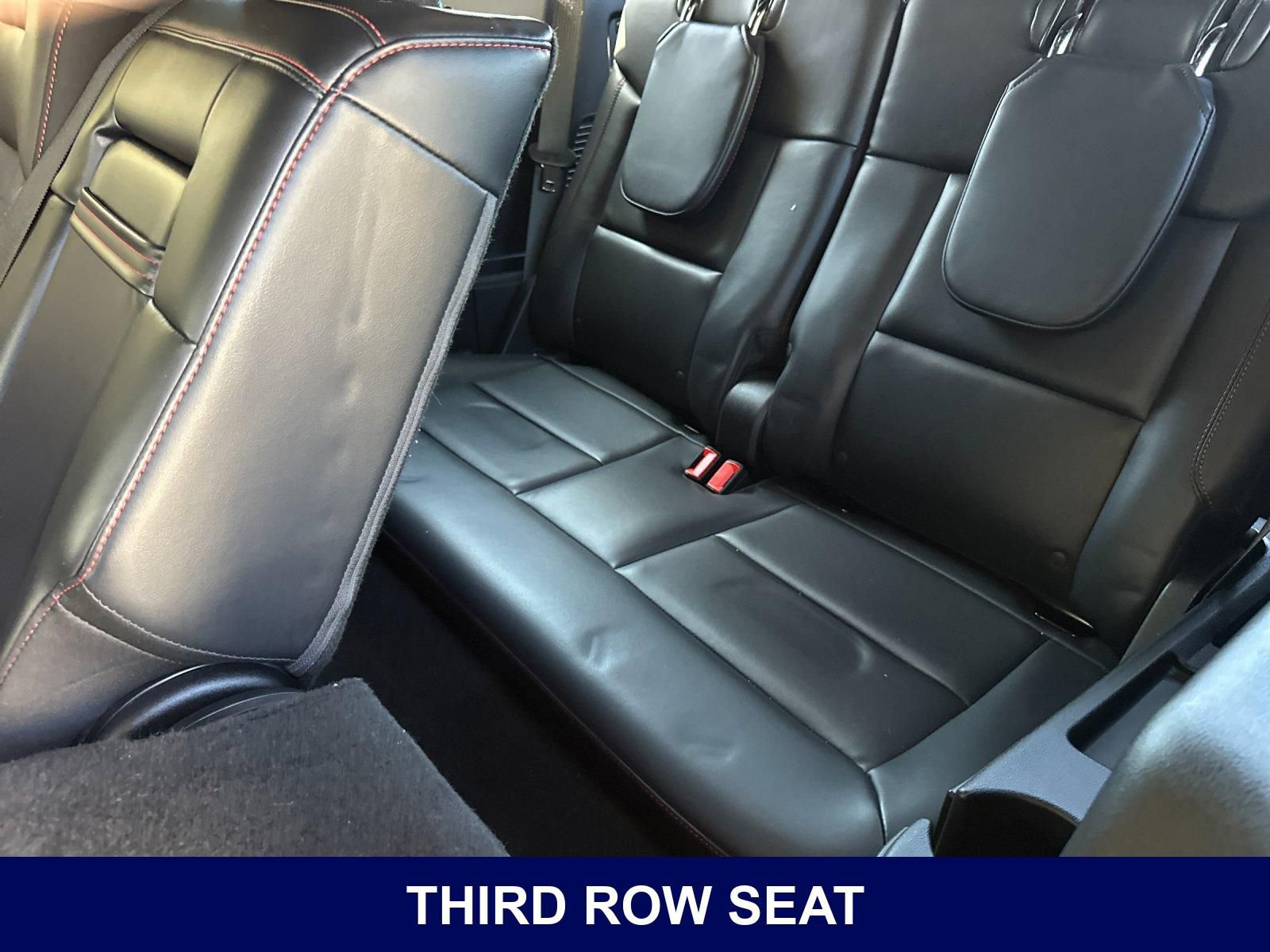 Used 2025 Ford Explorer ST-Line w/ Premium Package RWD image 18