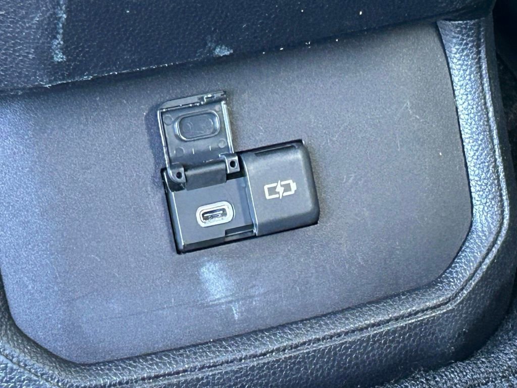Used 2023 Toyota Highlander XLE FWD image 68