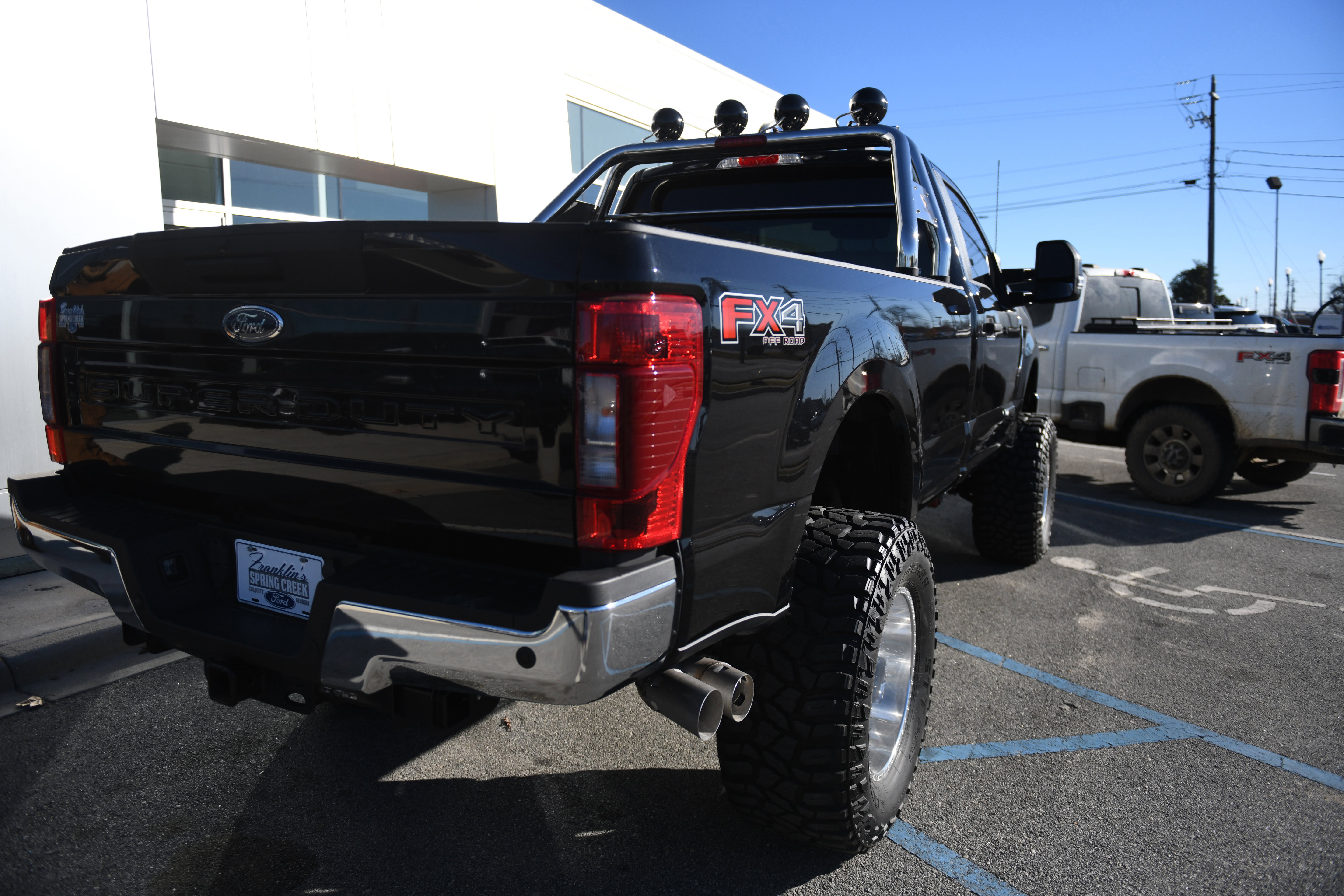 Used 2022 Ford F350 XLT w/ XLT Value Package image 6