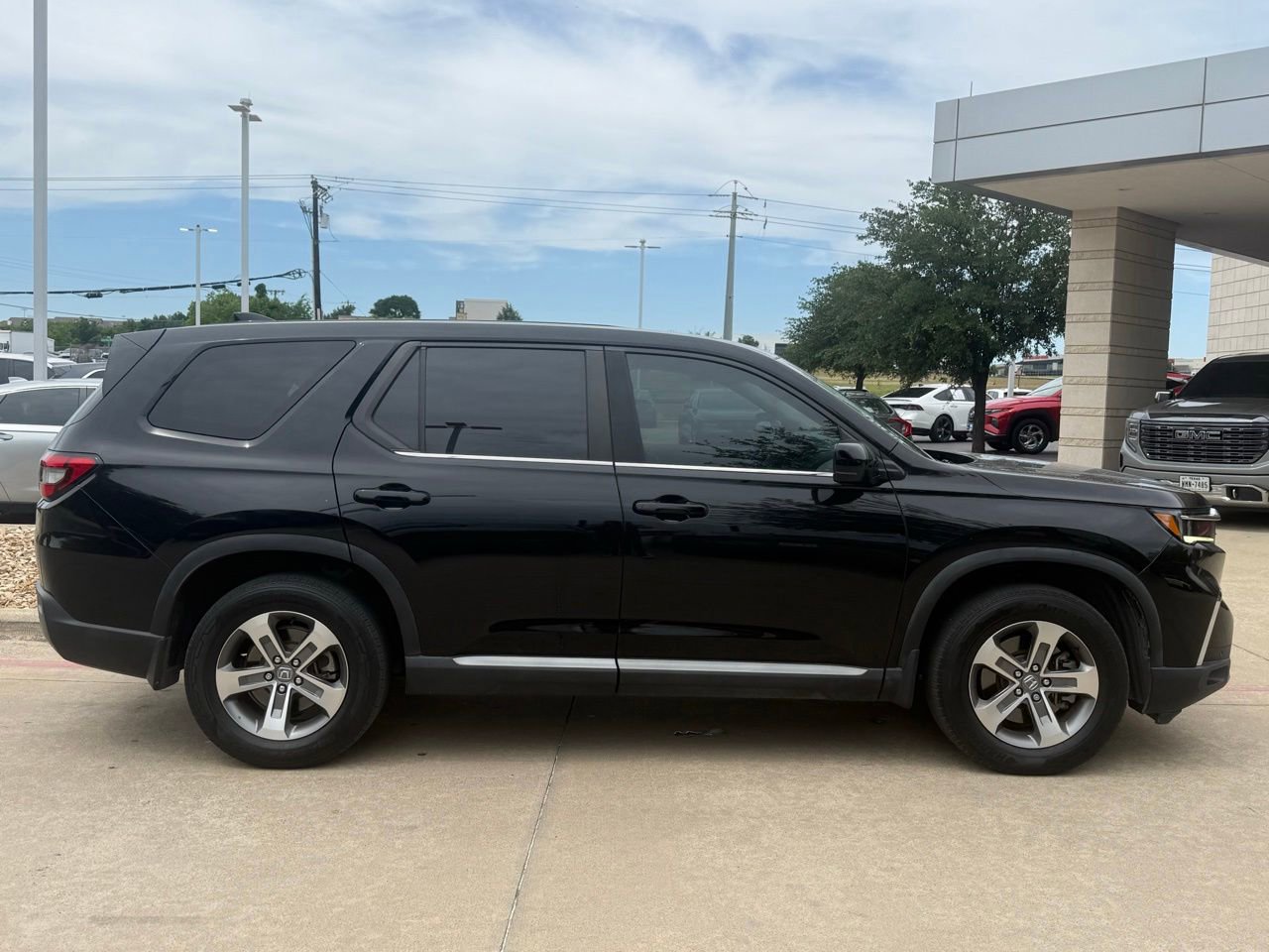 Used 2023 Honda Pilot EX-L image 7
