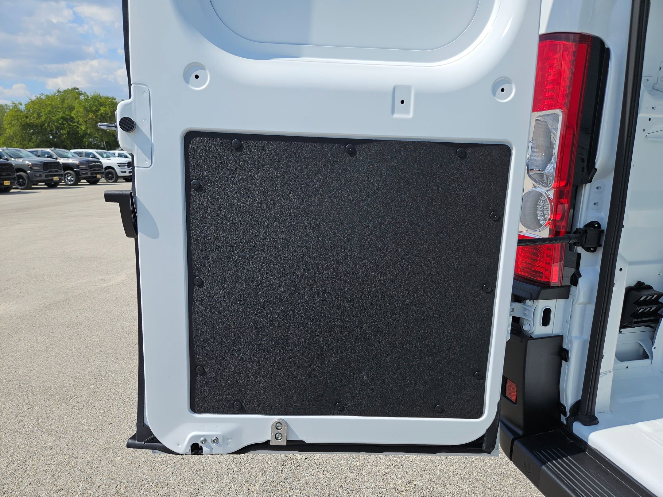 New 2026 RAM ProMaster 2500 image 13