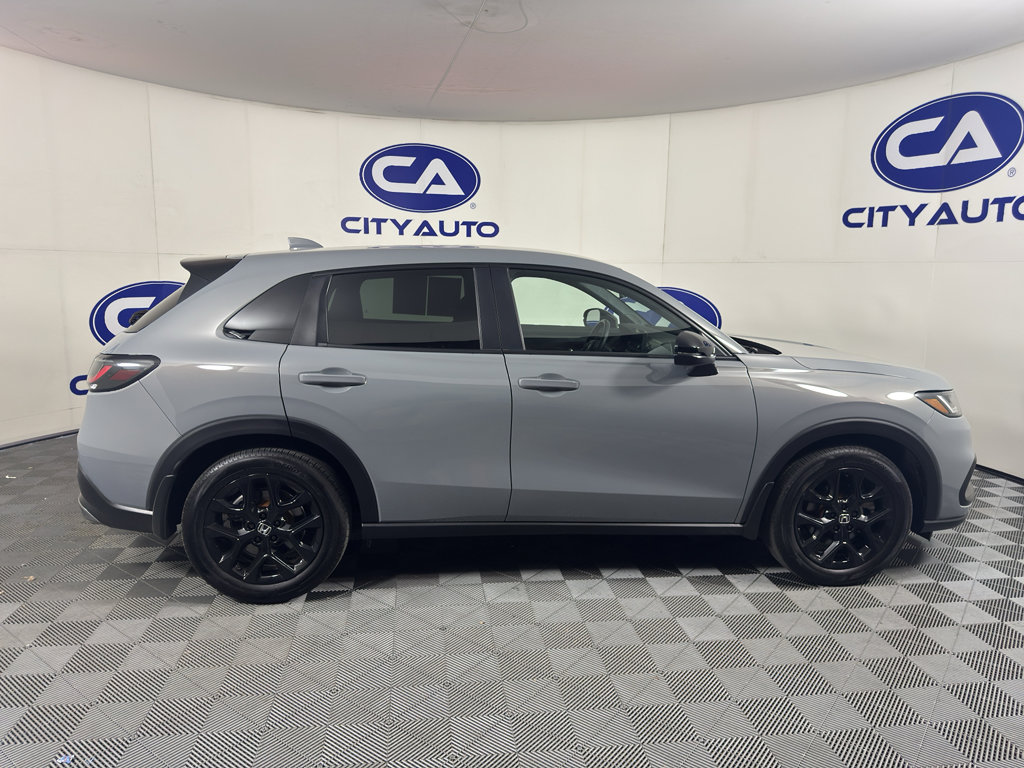 Used 2025 Honda HR-V Sport image 2