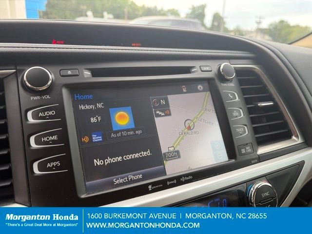 Used 2018 Toyota Highlander XLE FWD image 22