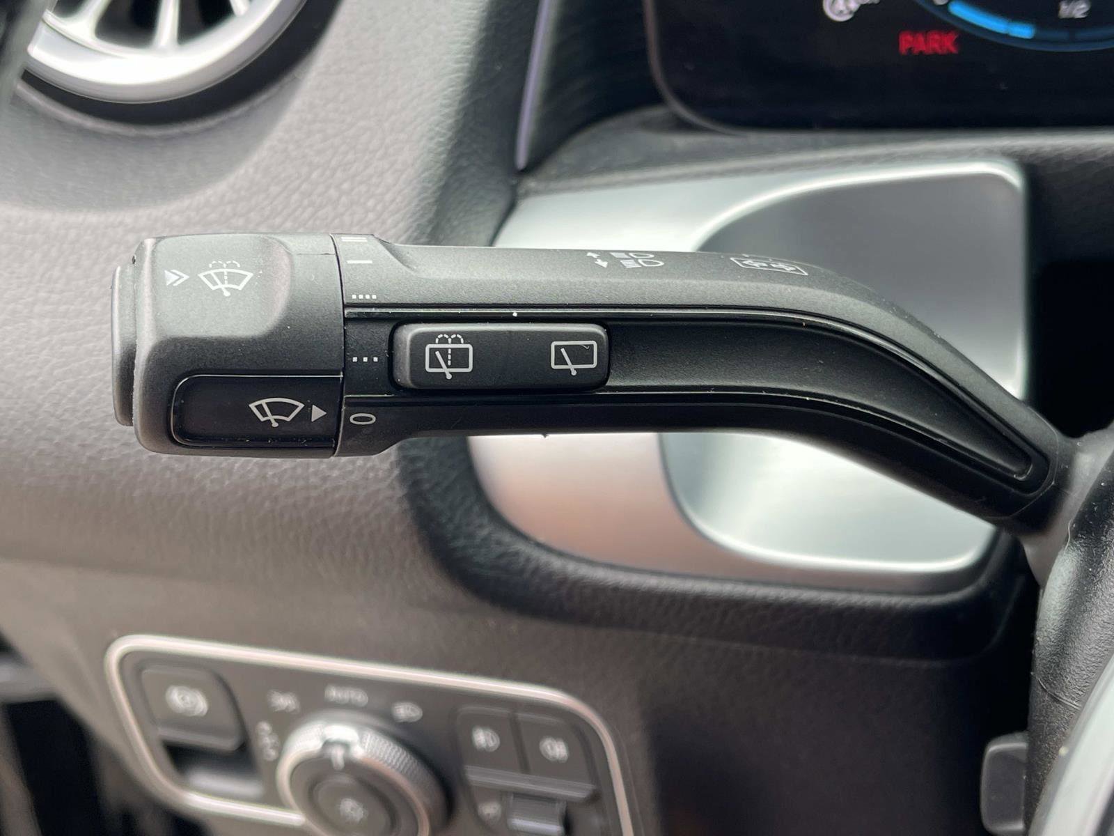 Certified 2022 Mercedes-Benz GLB 250 image 40