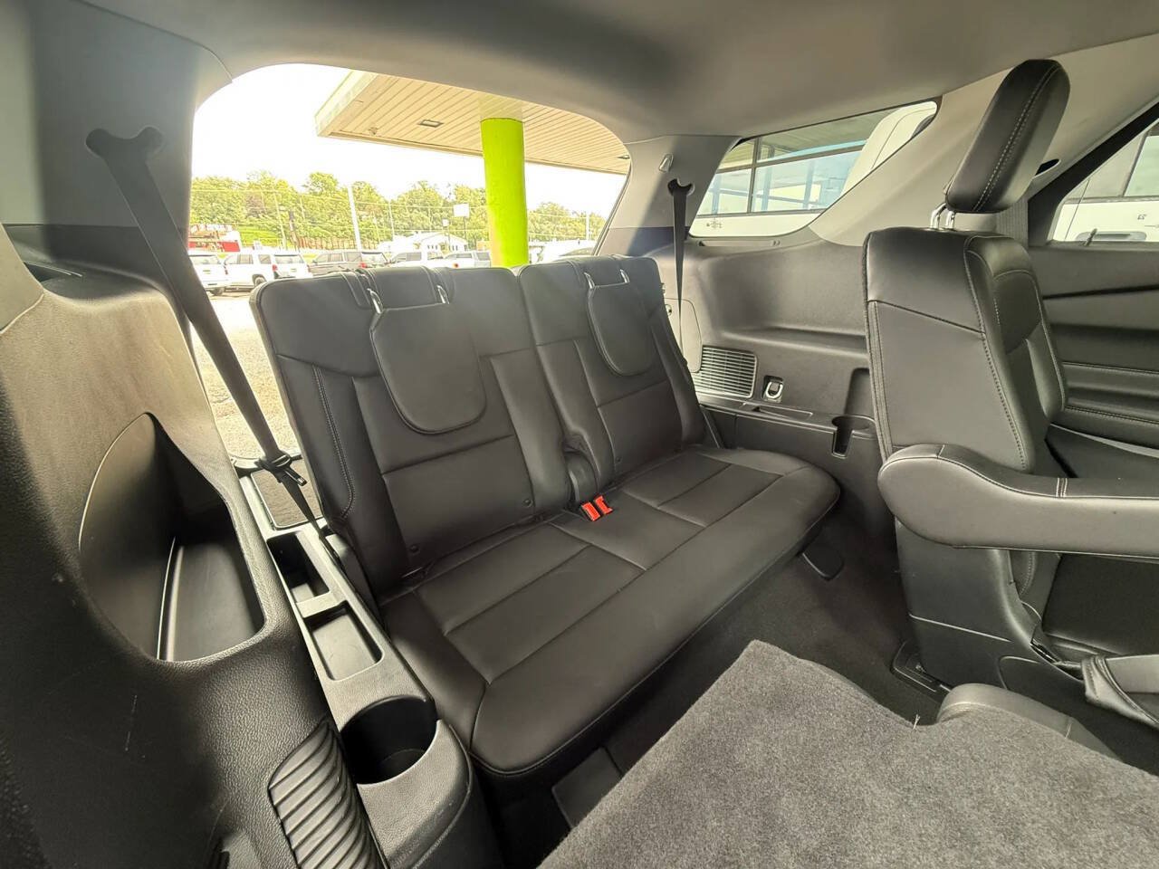 Used 2023 Ford Explorer XLT w/ Equipment Group 202A AWD/4WD image 26