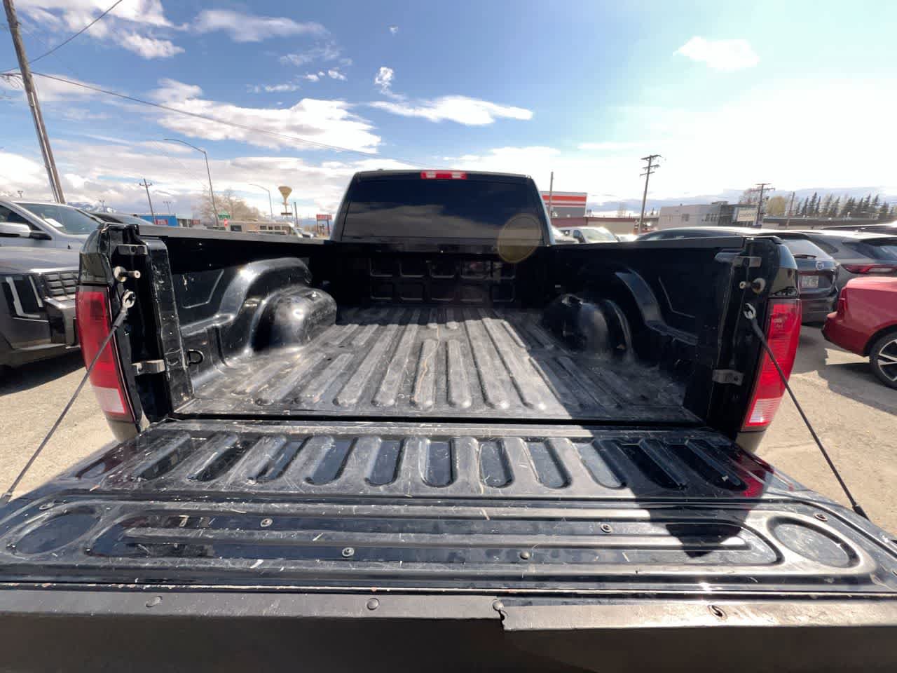 Used 2014 RAM 1500 ST w/ SXT Appearance Group AWD/4WD image 26