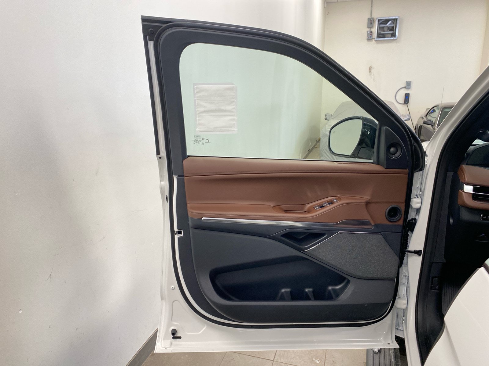 New 2026 Lincoln Navigator Reserve AWD/4WD image 19