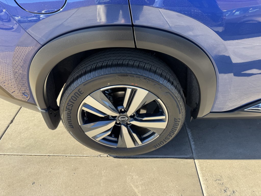 Used 2023 Nissan Rogue SL w/ SL Premium Package FWD image 15