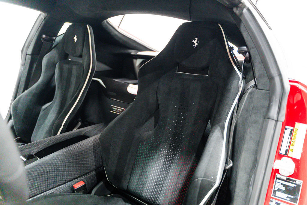 Used 2024 Ferrari 812 Competizione RWD image 4