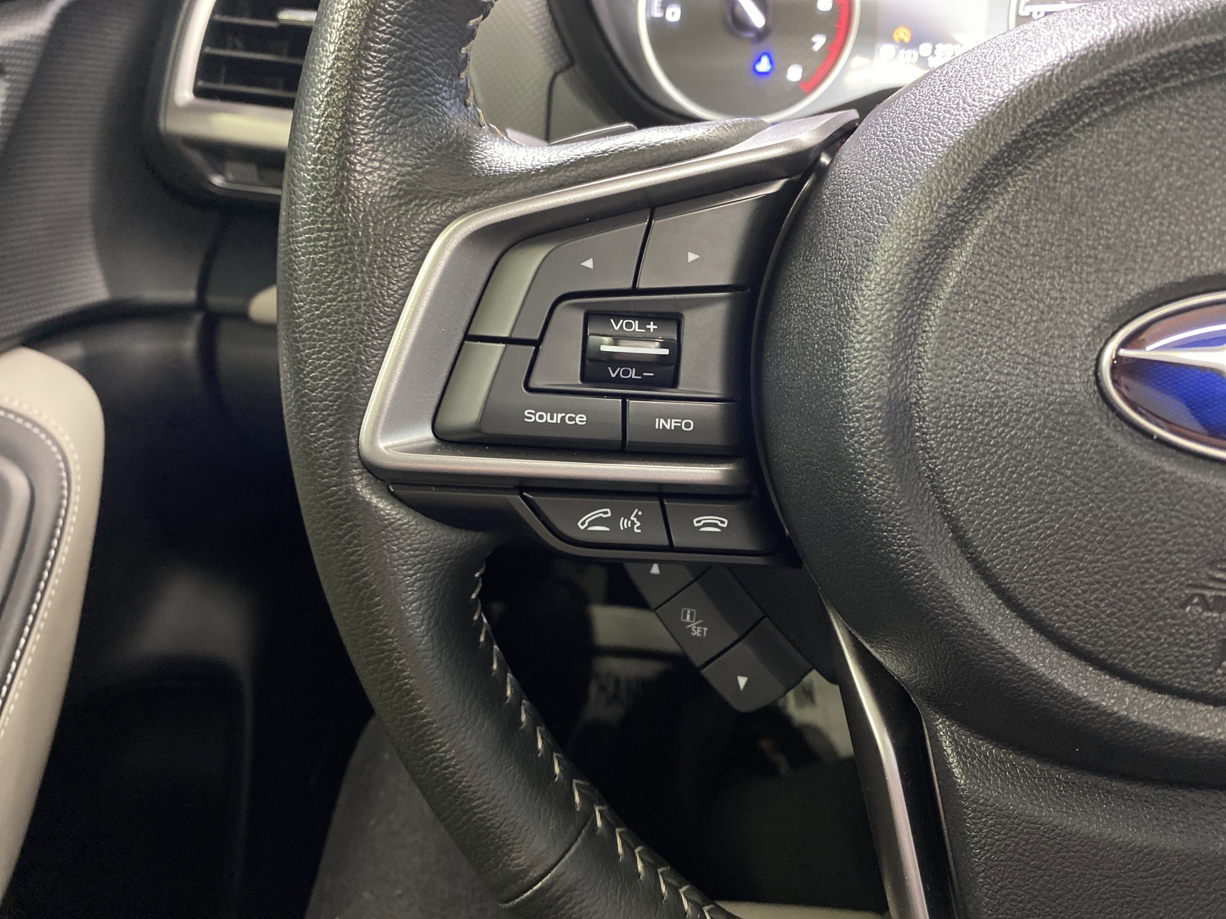 Used 2024 Subaru Forester Limited image 17