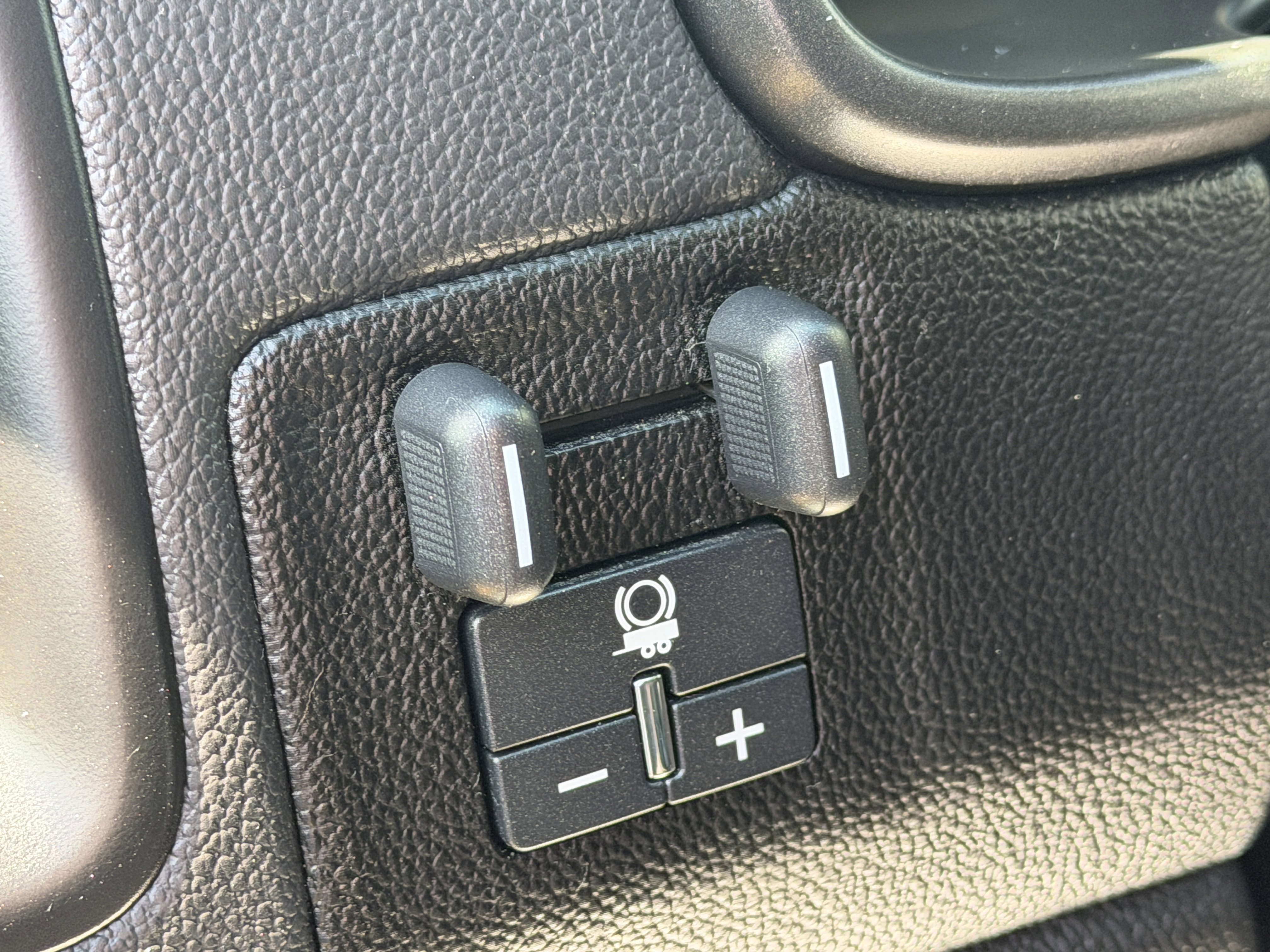 Used 2022 Chevrolet Colorado LT w/ LT Convenience Package RWD image 14