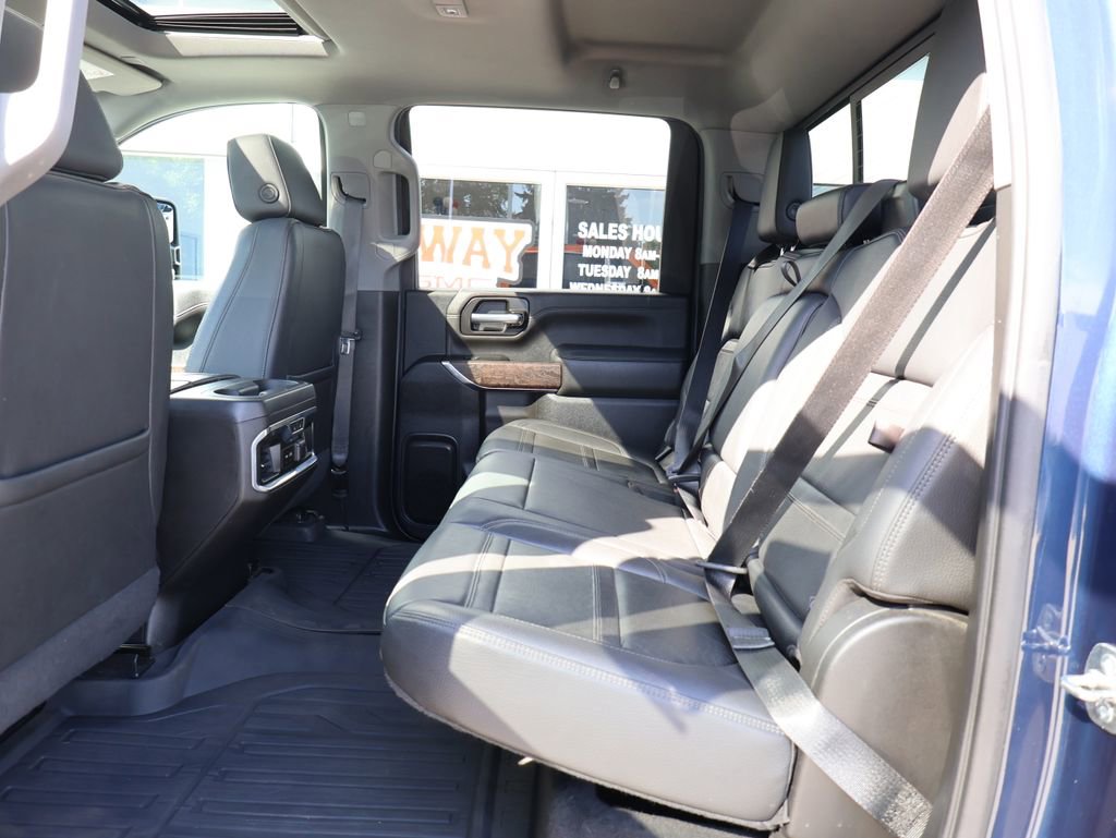 Used 2022 GMC Sierra 2500 Denali w/ Denali Ultimate Package AWD/4WD image 29