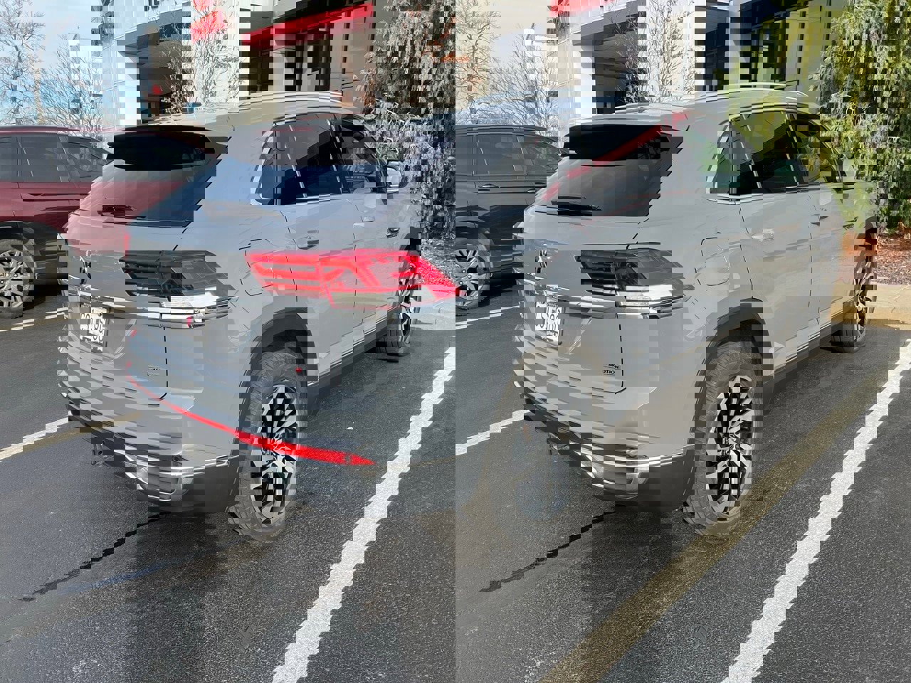 Used 2021 Volkswagen Atlas Cross Sport SEL Premium image 7