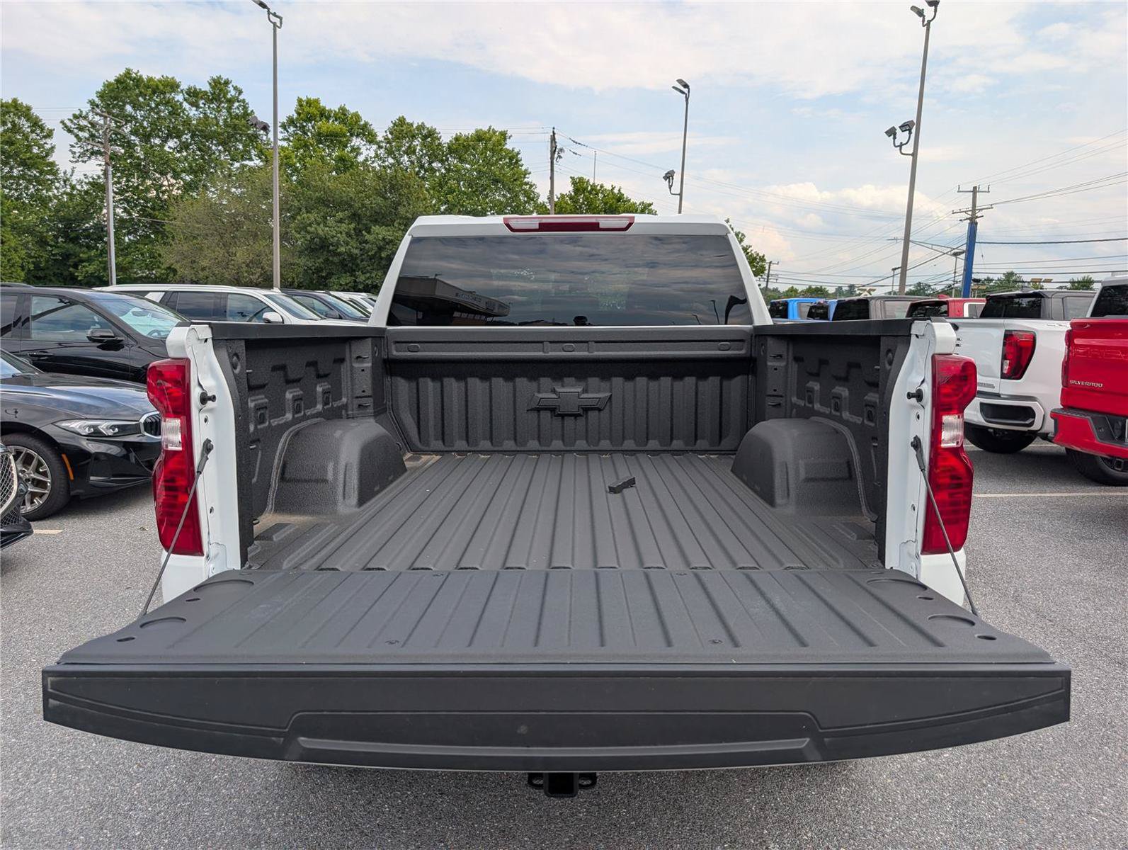 New 2026 Chevrolet Silverado 1500 Custom Trail Boss w/ Turbomax Blackout Package AWD/4WD image 10