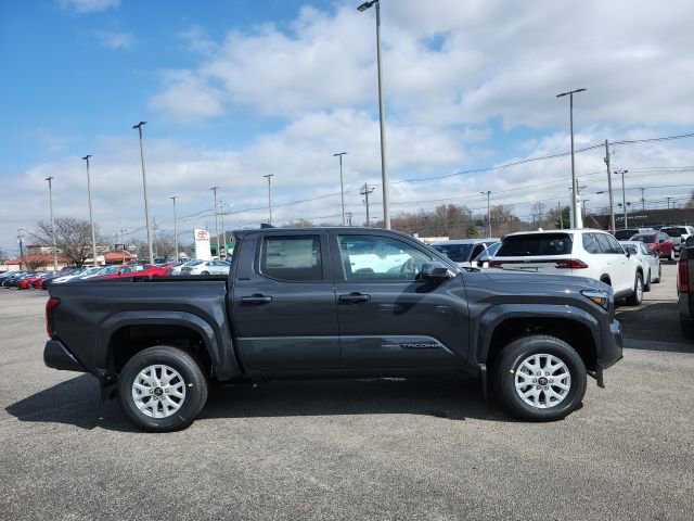 New 2026 Toyota Tacoma SR5 image 3