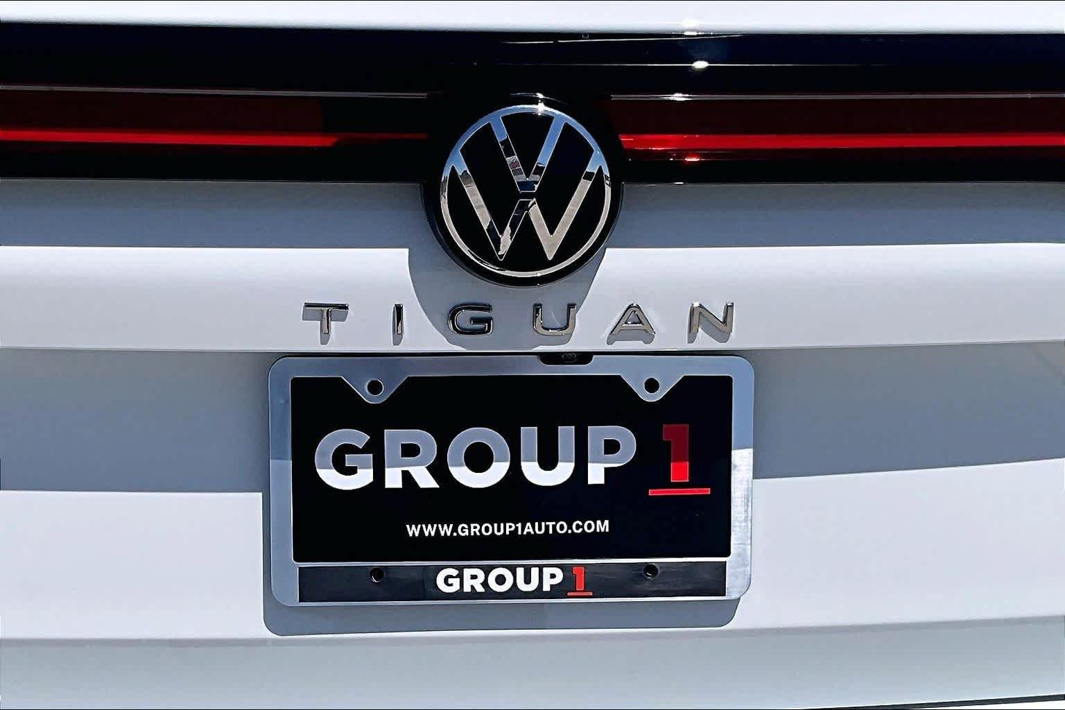 New 2026 Volkswagen Tiguan SE FWD image 15