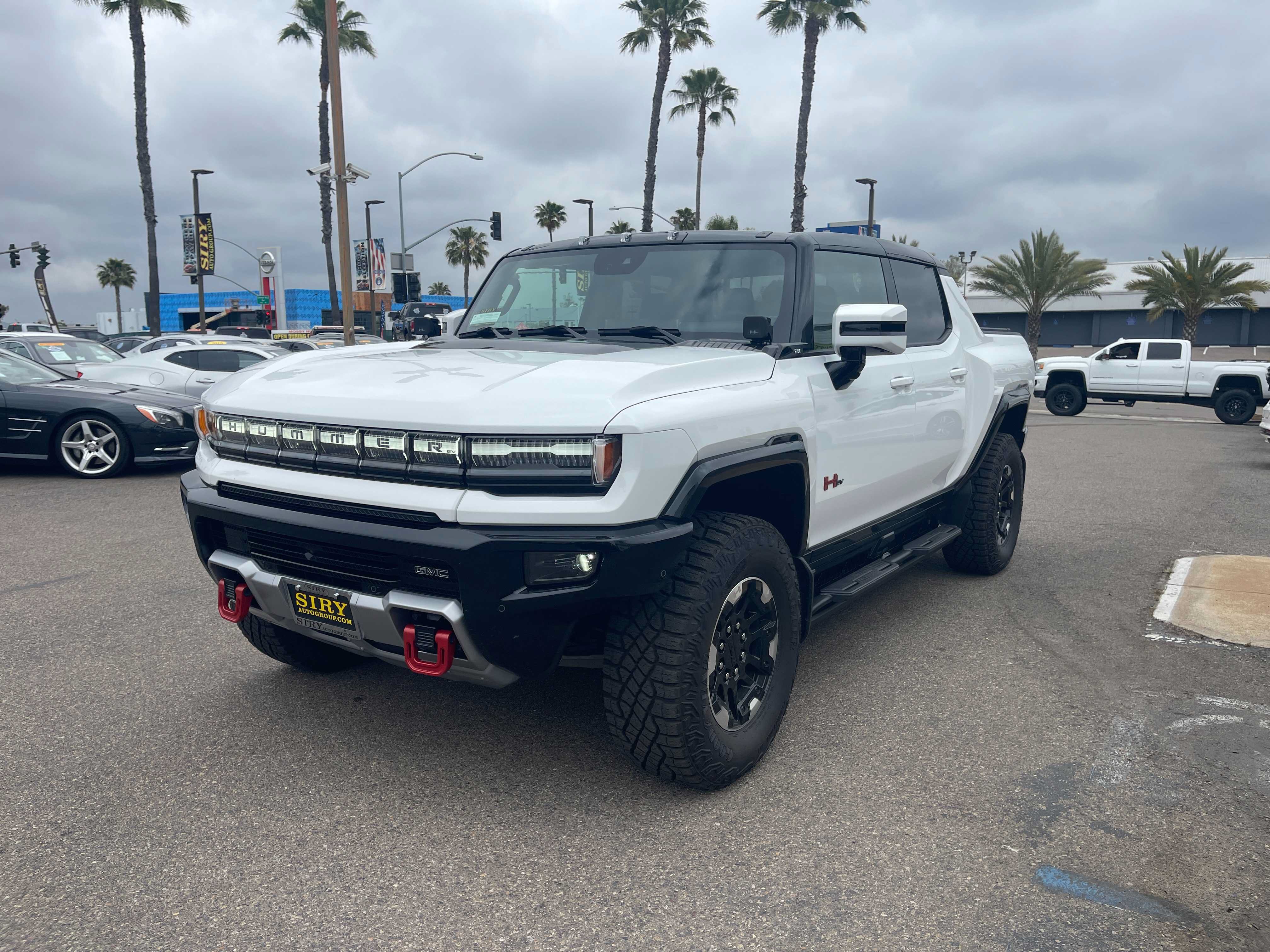 Used 2024 GMC Hummer EV 2X w/ Extreme Off-Road Package AWD/4WD image 7