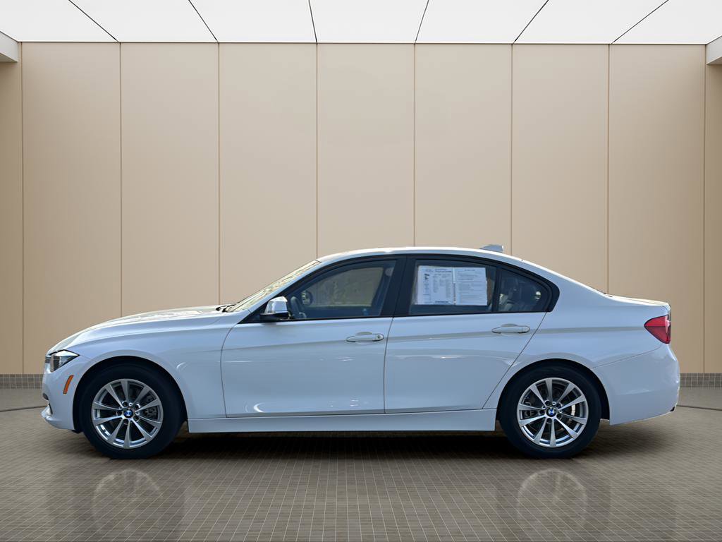 Used 2017 BMW 320i Sedan w/ Driver Assistance Package image 2