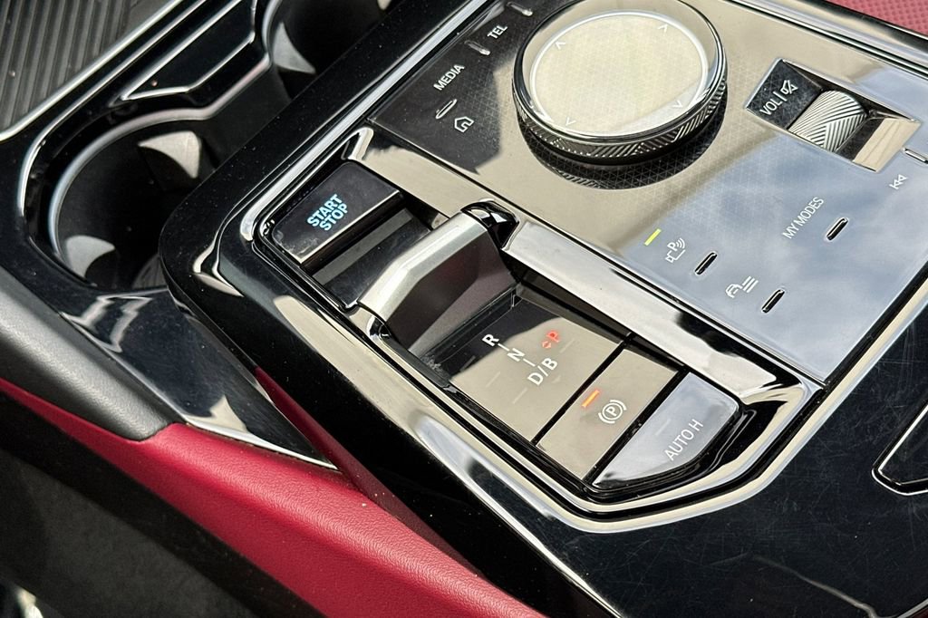 Used 2024 BMW i5 eDrive40i w/ M Sport Package image 24