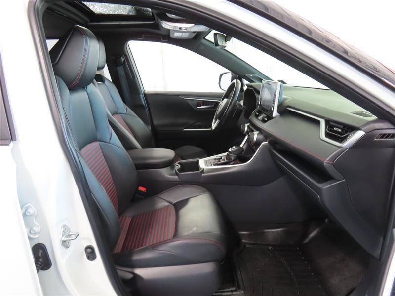Used 2022 Toyota RAV4 XSE w/ Weather Package AWD/4WD image 38