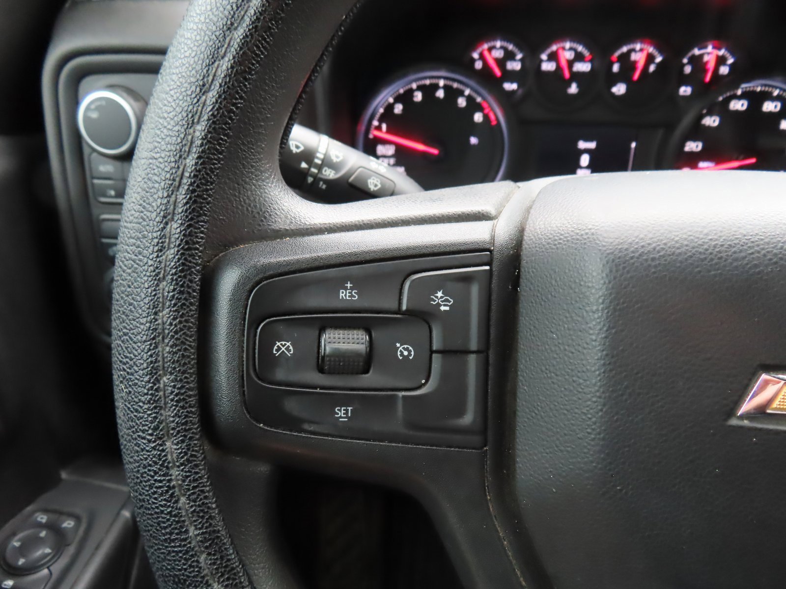 Used 2022 Chevrolet Silverado 1500 Custom image 18