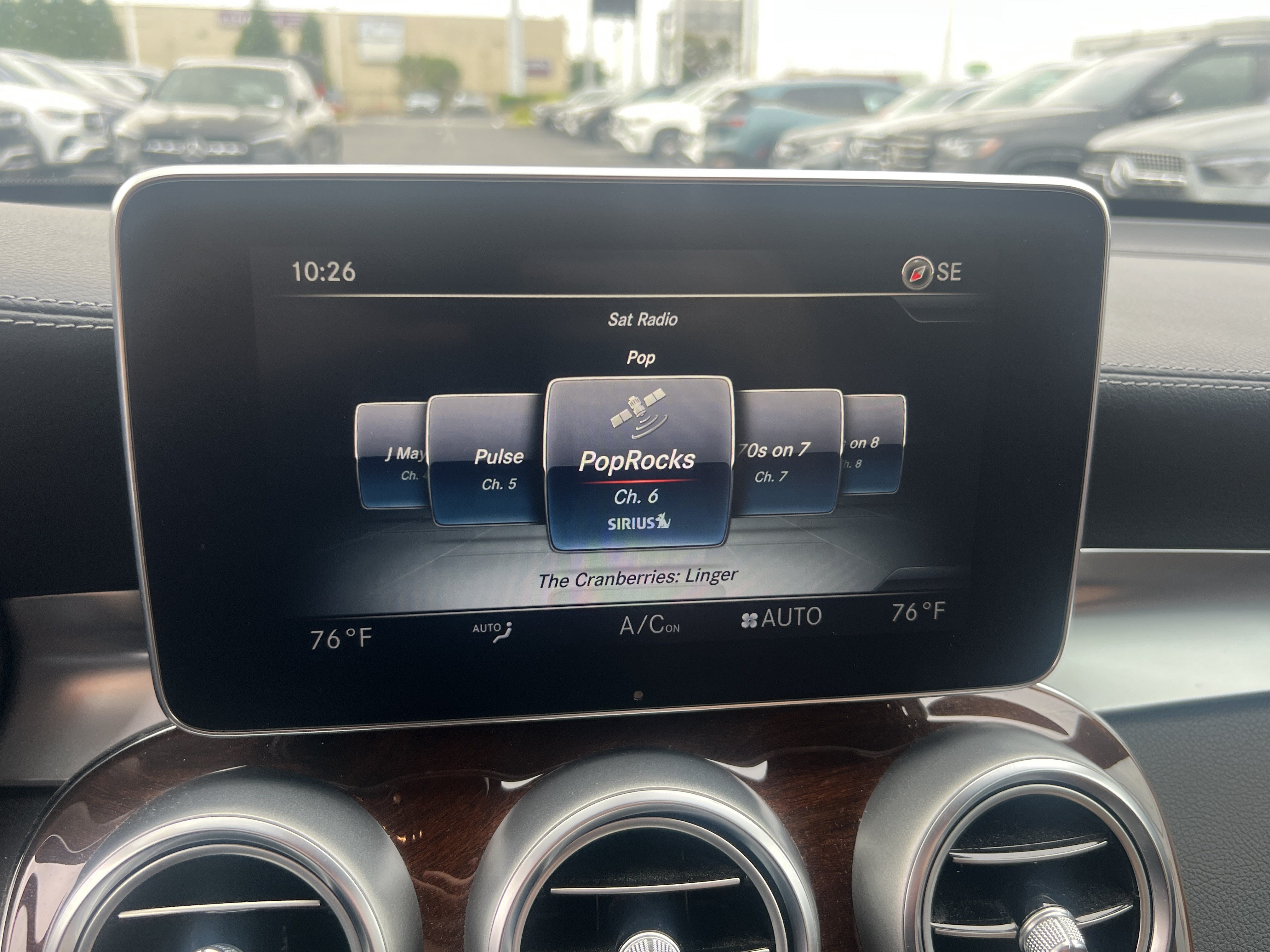 Used 2017 Mercedes-Benz GLC 300 4MATIC image 23
