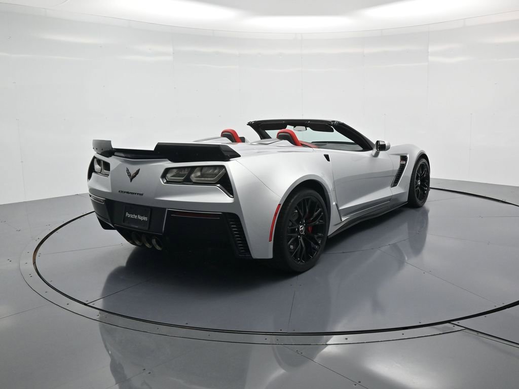 Used 2015 Chevrolet Corvette Z06 w/ 3LZ Preferred Equipment Group image 30