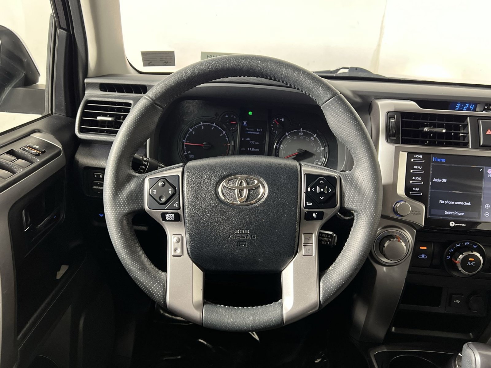 Used 2020 Toyota 4Runner SR5 Premium w/ Moonroof Package AWD/4WD image 14
