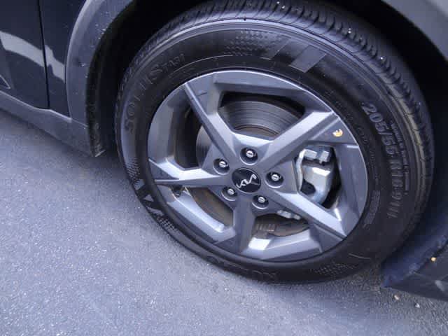 Used 2025 Kia K4 FWD image 19
