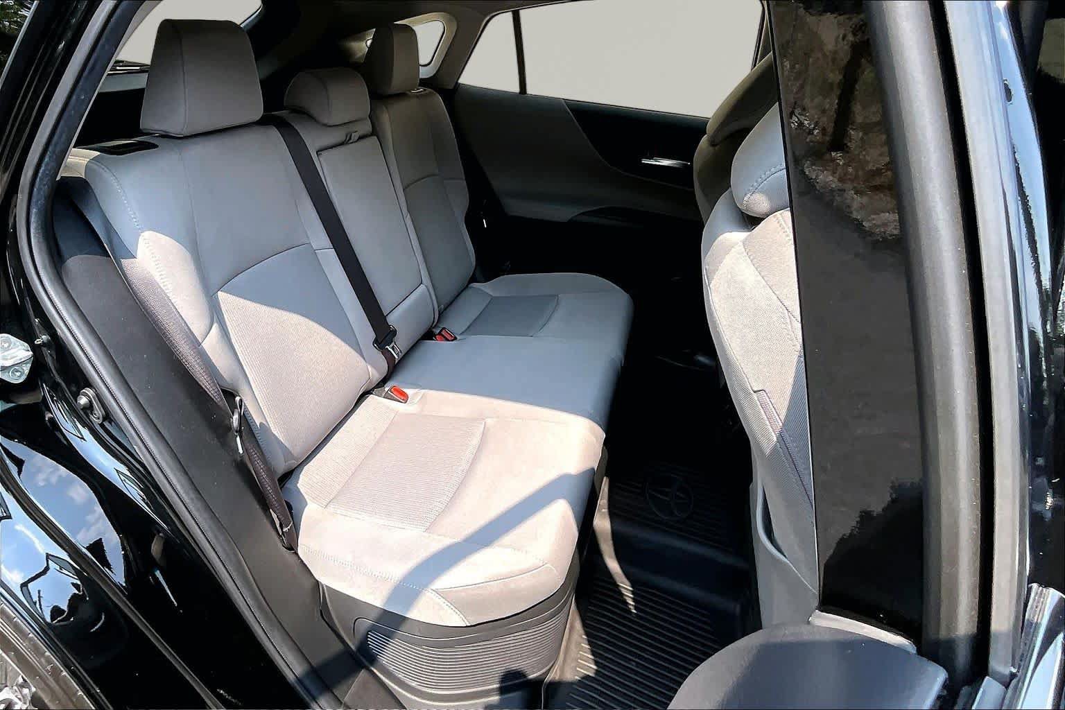 Certified 2024 Toyota Venza LE AWD/4WD image 20