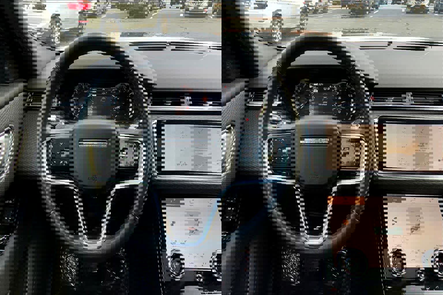 Used 2023 Land Rover Range Rover Velar R-Dynamic S image 5