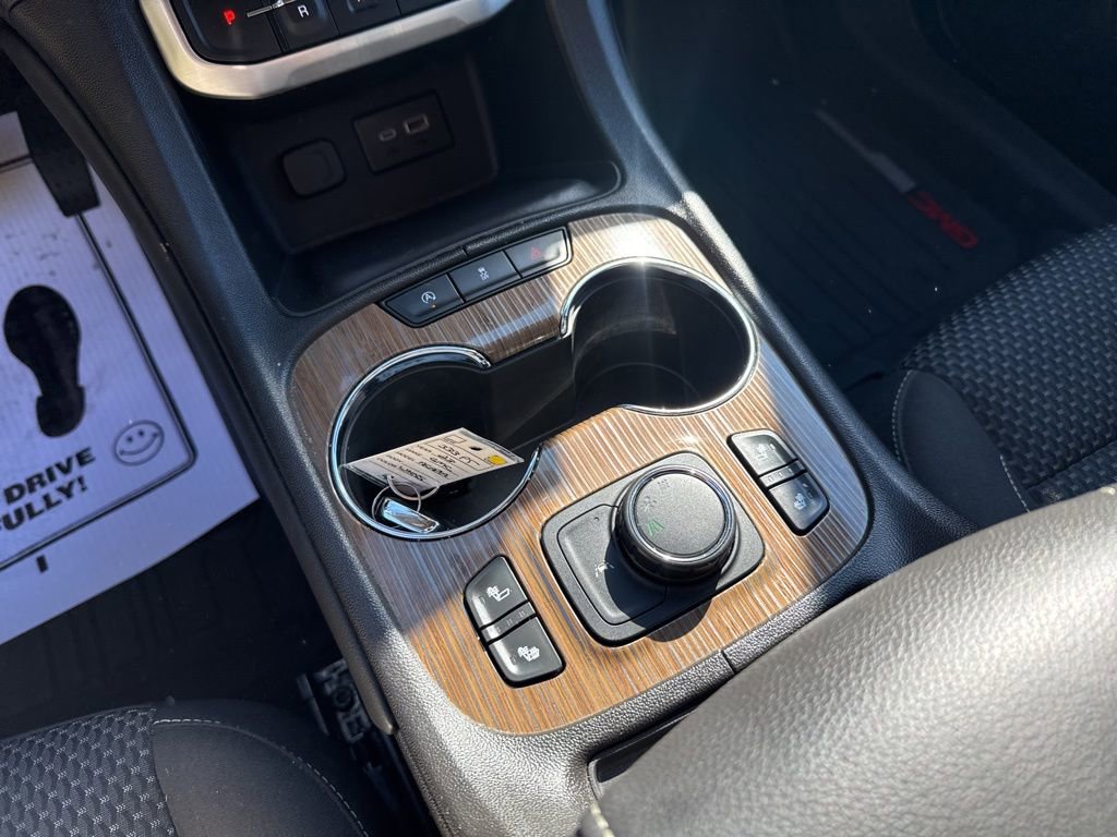 Used 2023 GMC Acadia SLE w/ Driver Convenience Package image 22