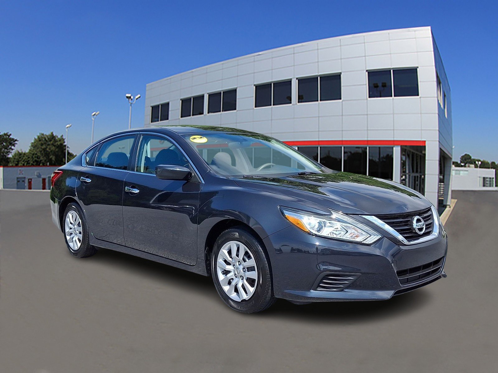 Used 2017 Nissan Altima 2.5 S w/ Power Driver Seat Package FWD image 1