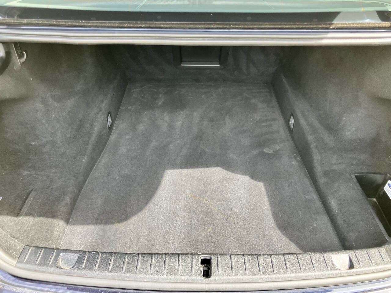 Used 2016 BMW 750i xDrive image 29